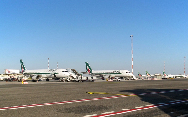 Аэропорт Фьюмичино; cамолеты Alitalia