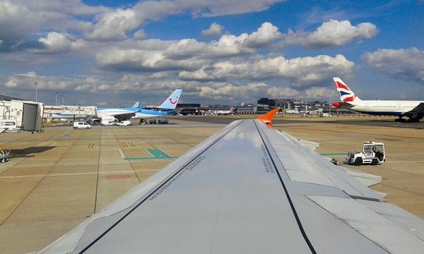 Самолеты в аэропорту