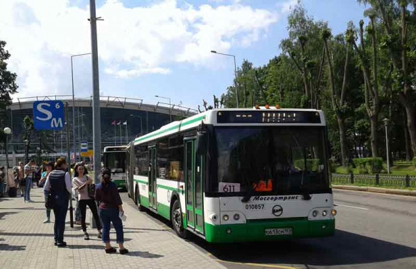 Остановка автобусов в аэропорту Внуково